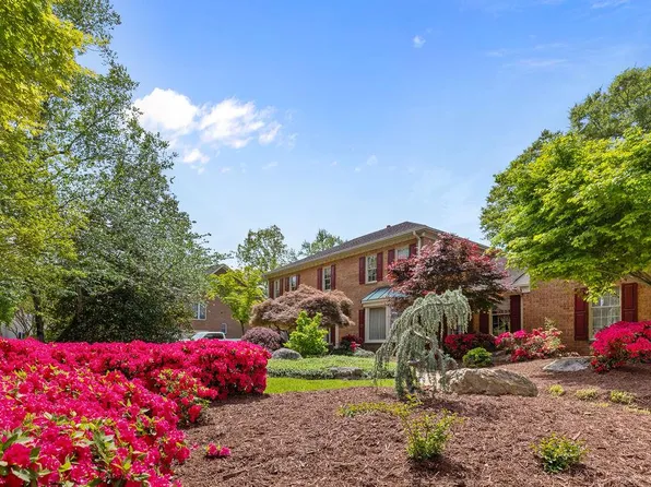 3012 Golden Hind Rd, Chesapeake, VA 23321