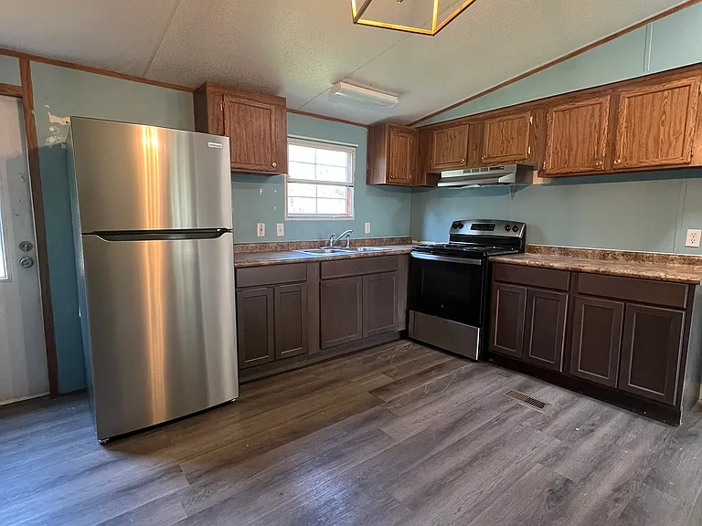 4066 SW County Road 138 — Photo 3