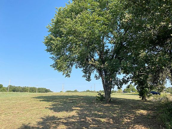 4th image of 33430 State Highway 39