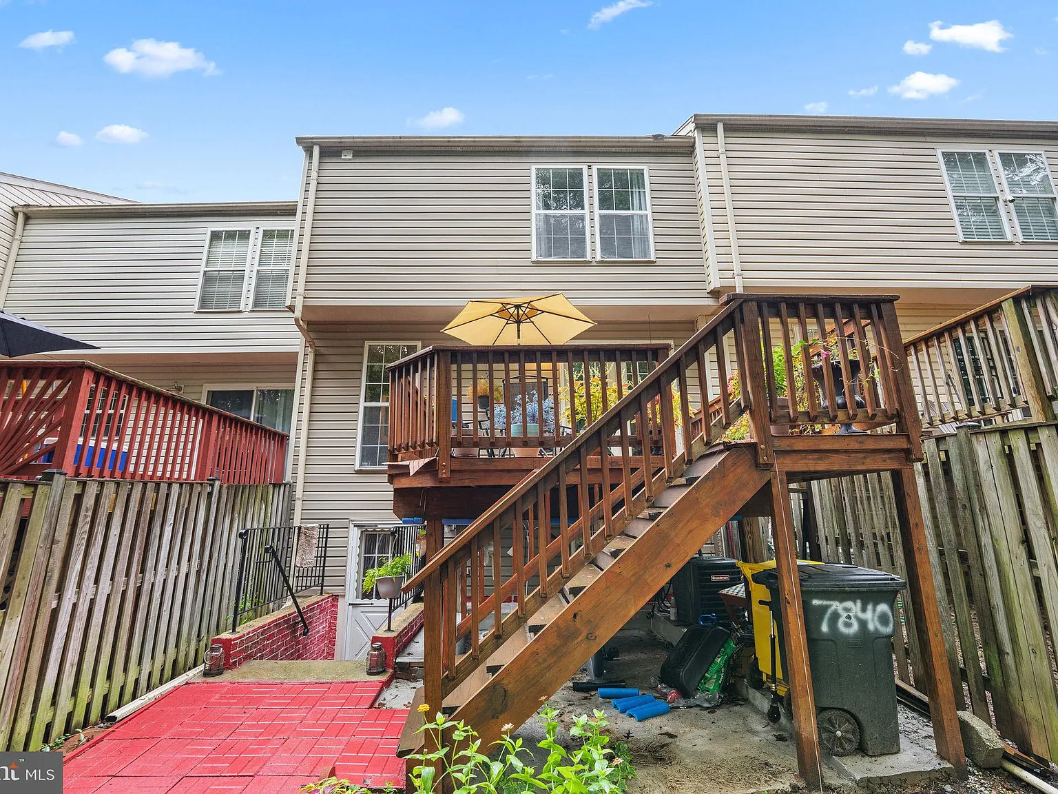 4 bed, 3.5 bath, 1732 sqft, $3,000 — Photo 4