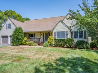 154 Whittier Dr, Dennis, MA 02638