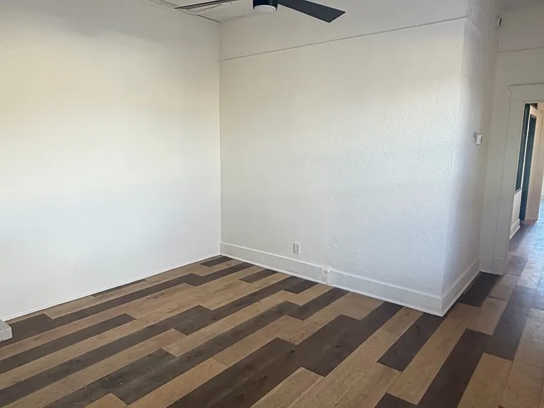 210 E High Ave #1/2 — Photo 17