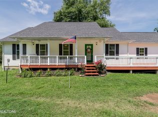 124 Mossey Creek Dr, Kingston, TN 37763