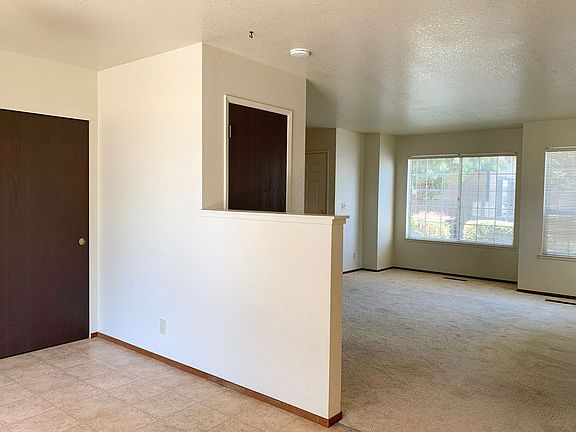 5th image of 1041 Pear Ct #3