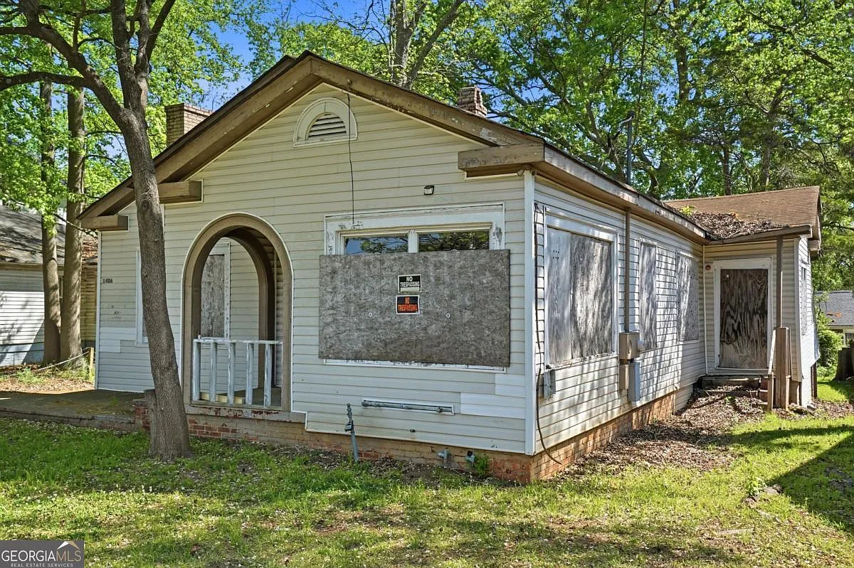 1406 Lakewood Ave SE photo 1