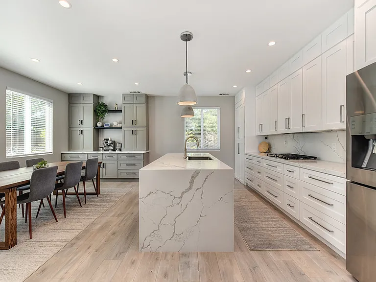 3945 Orange Grove Ave — Photo 13