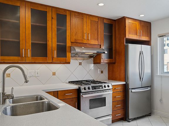3rd image of 475 Arlington St #Roanoke