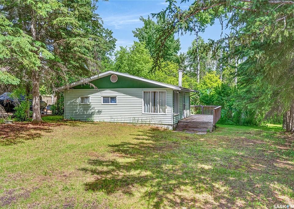 1st image of 8 Mallard AVENUE