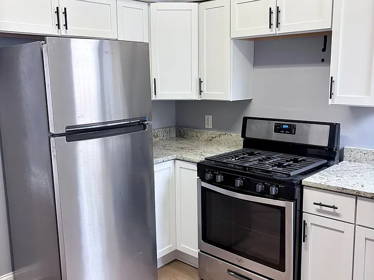 32 S Fulton Ave #2 — Photo 3