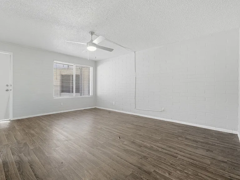 Thrive Tempe Apartments — Photo 22