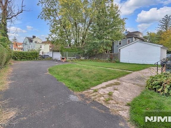 5th image of 46 Oakland Terrace