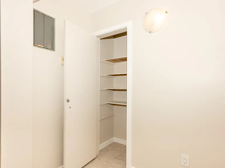88 Southpark Dr #28 — Photo 13