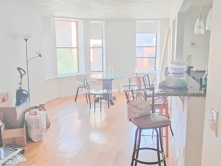 190 North St #5 — Photo 2