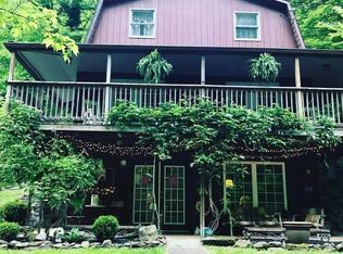 351 E Valley Dr, Glenville, WV 26351