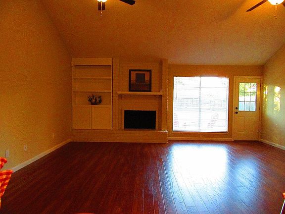 3rd image of 5230 Cumberland Dr