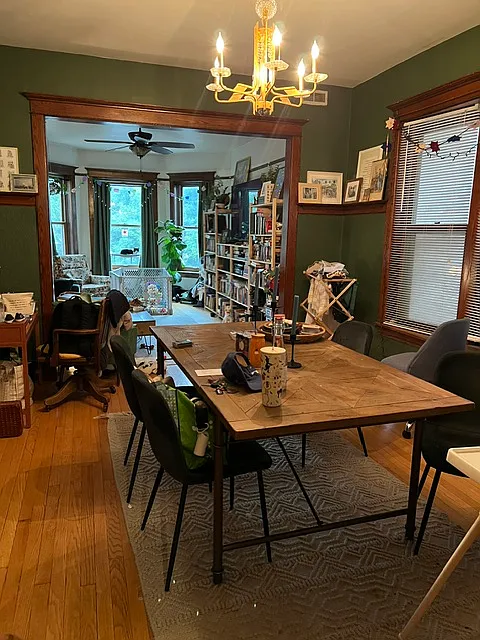 3 bed, 1200 sqft, $3,700 — Photo 3