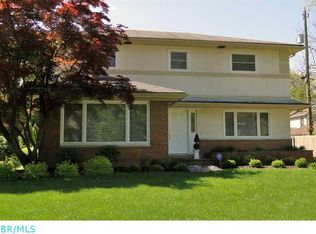 2745 Plymouth Ave, Columbus, OH 43209