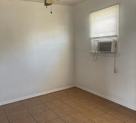 5th image of 16614 Paine St #1