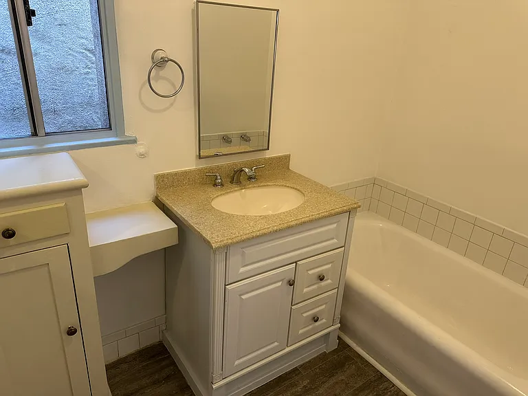 6138 1/2 Saturn St — Photo 16