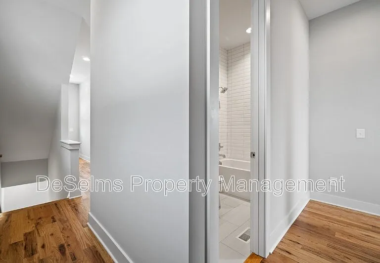 1000 Southside Ave — Photo 14