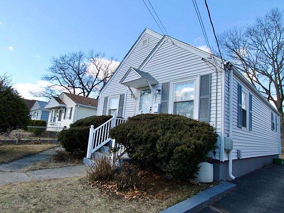 2nd image of 230 Beverage Hill Ave