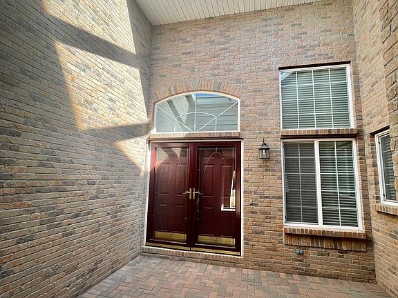 front door courtyard