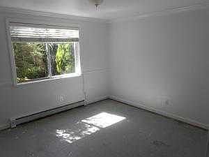 Guest unit bedroom