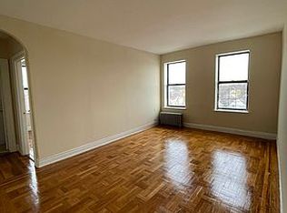 35-30 153rd St #5D, Flushing, NY 11354