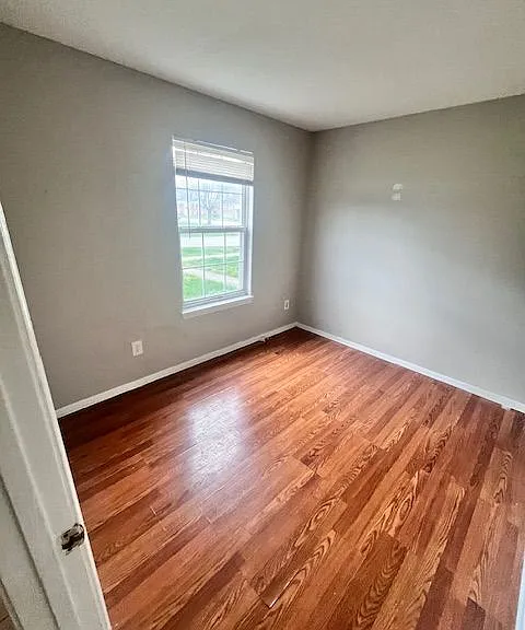 5124 Cynthia Dr — Photo 2
