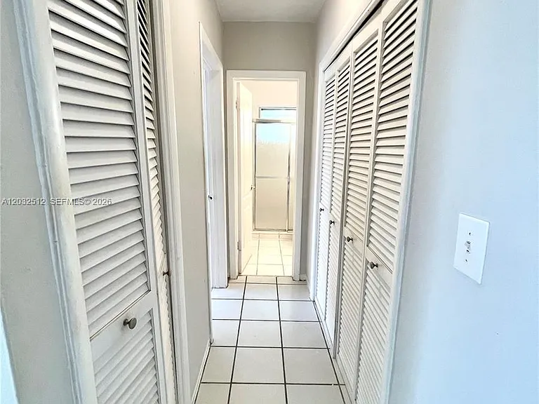 825 Euclid Ave #9 — Photo 8