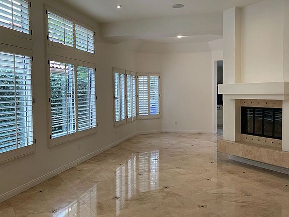 2nd image of 5728 Caminito Empresa