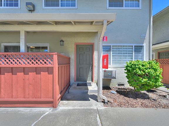 2nd image of 660 Fargo Ave APT 6