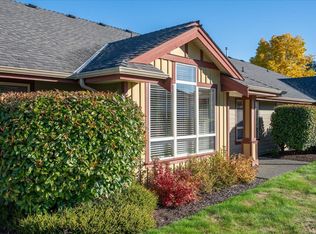 261 Mills St #703, Parksville, BC