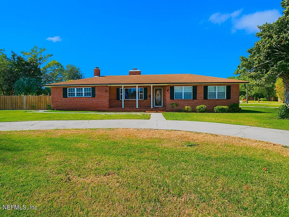 1st image of 1604 CARBONDALE Drive N