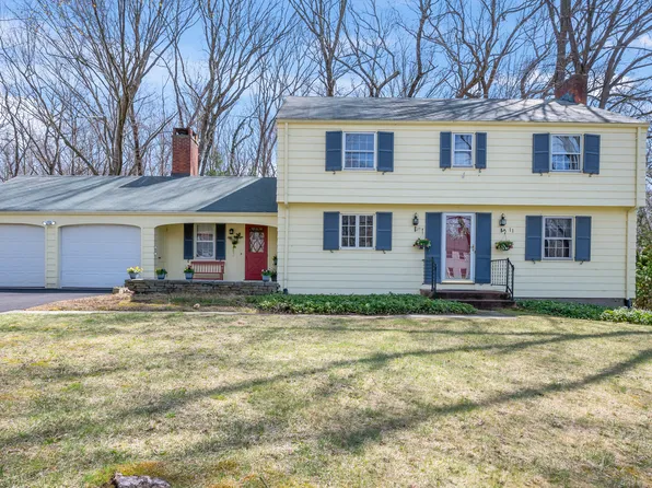 11 Robin Road, Glastonbury, CT 06033