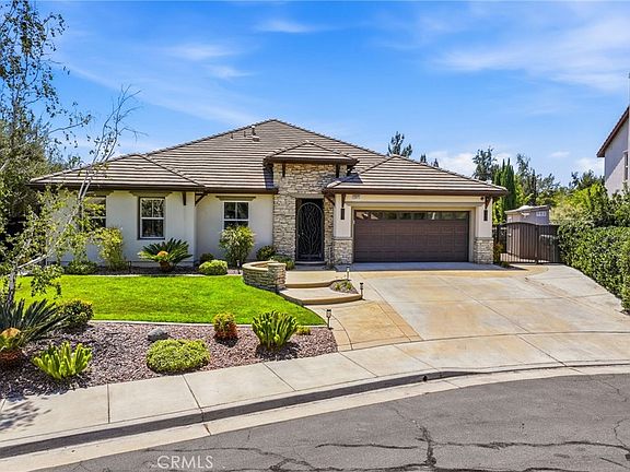 3rd image of 35815 Red Bluff Pl
