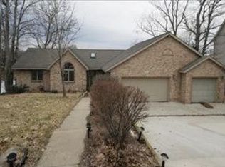 355 Southfork Dr, Plainwell, MI 49080
