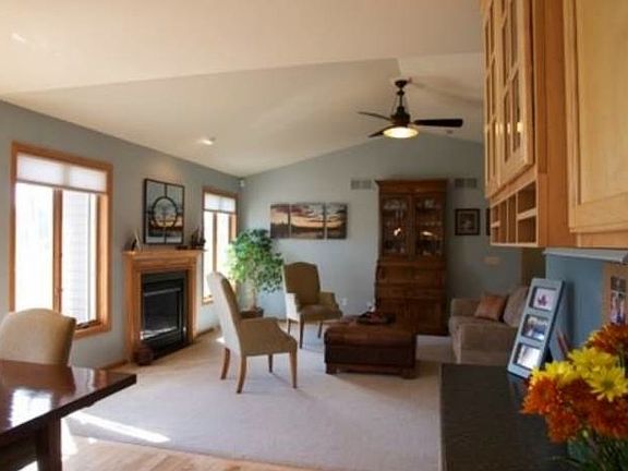 3rd image of 5185 Nannyberry Dr
