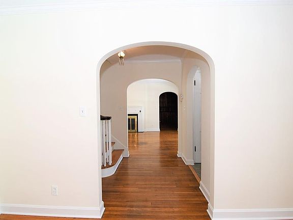 5th image of 1384 Jefferson Ave