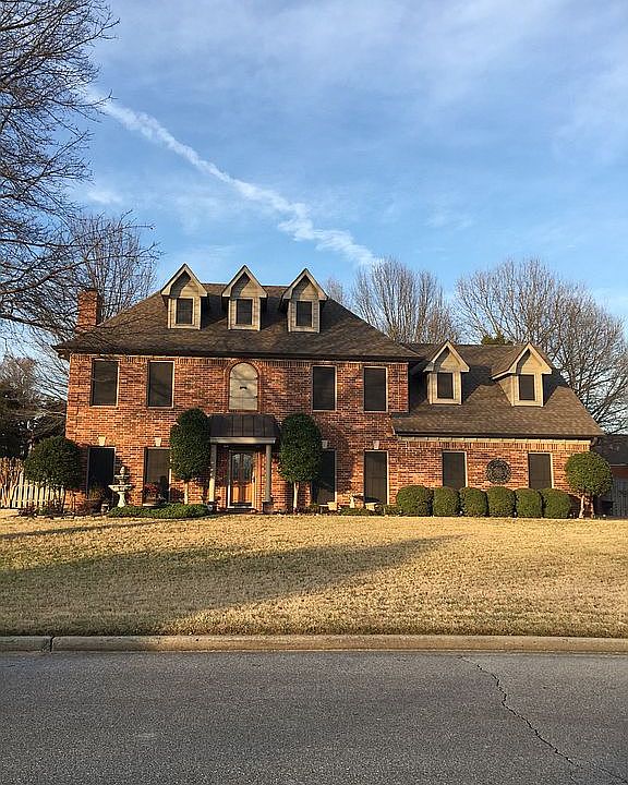 1st image of 8122 Rosemont Dr