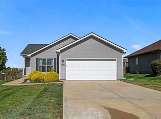21662 Spring St, Spring Hill, KS 66083