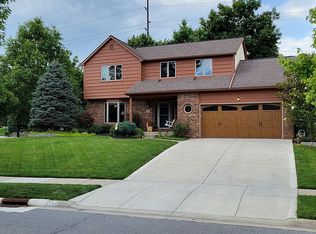 1054 Marie Lou Dr, Westerville, OH 43081