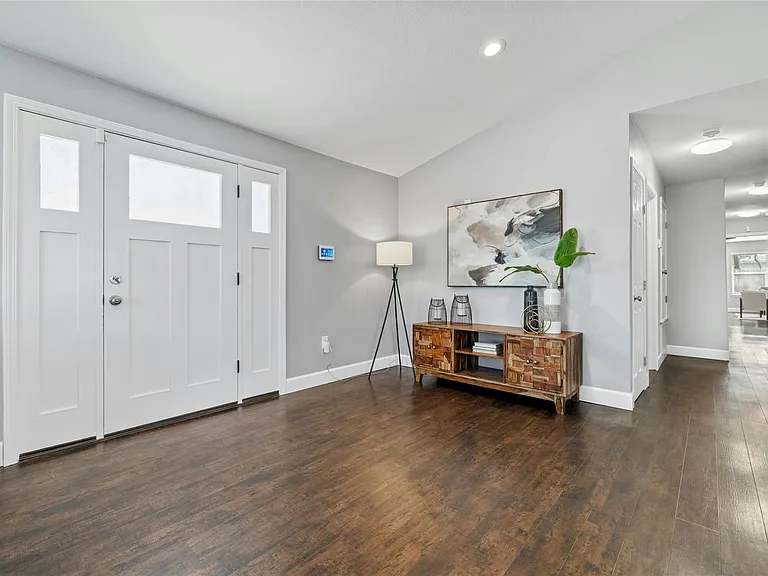 5503 Manor Rd — Photo 6