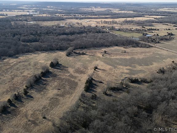 3rd image of 1150 East Rd