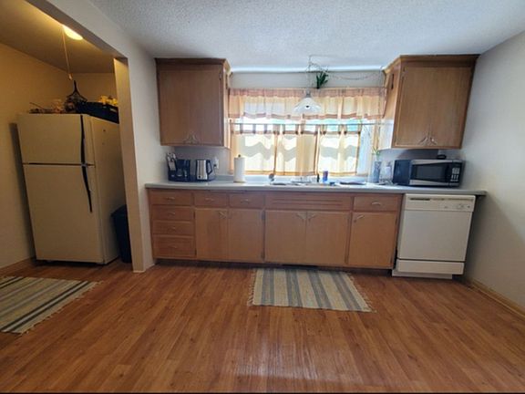 5th image of 215 13th St S #B