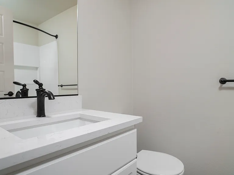 One Bedroom Standard - 550 sq ft One Bedroom Standard - 550 sq ft