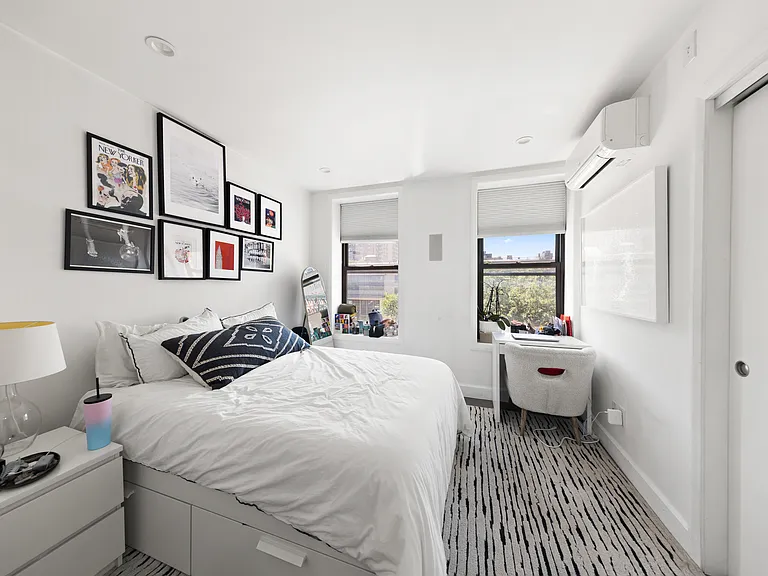 192 1st Ave #4 — Photo 4