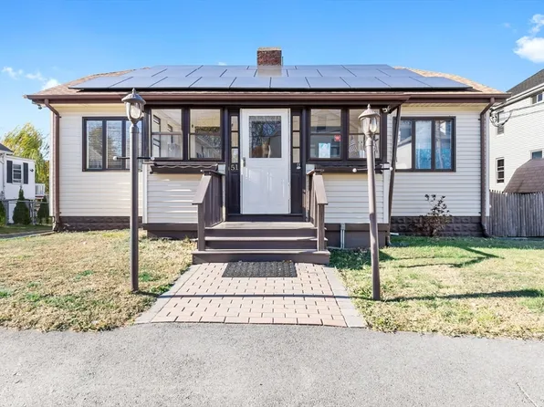 51 Victoria St, Revere, MA 02151