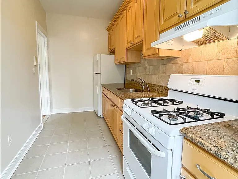 31-30 35th St #2F — Photo 8