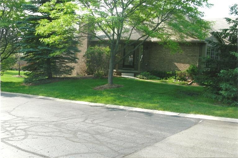 1st image of 1215 Laurel View Dr